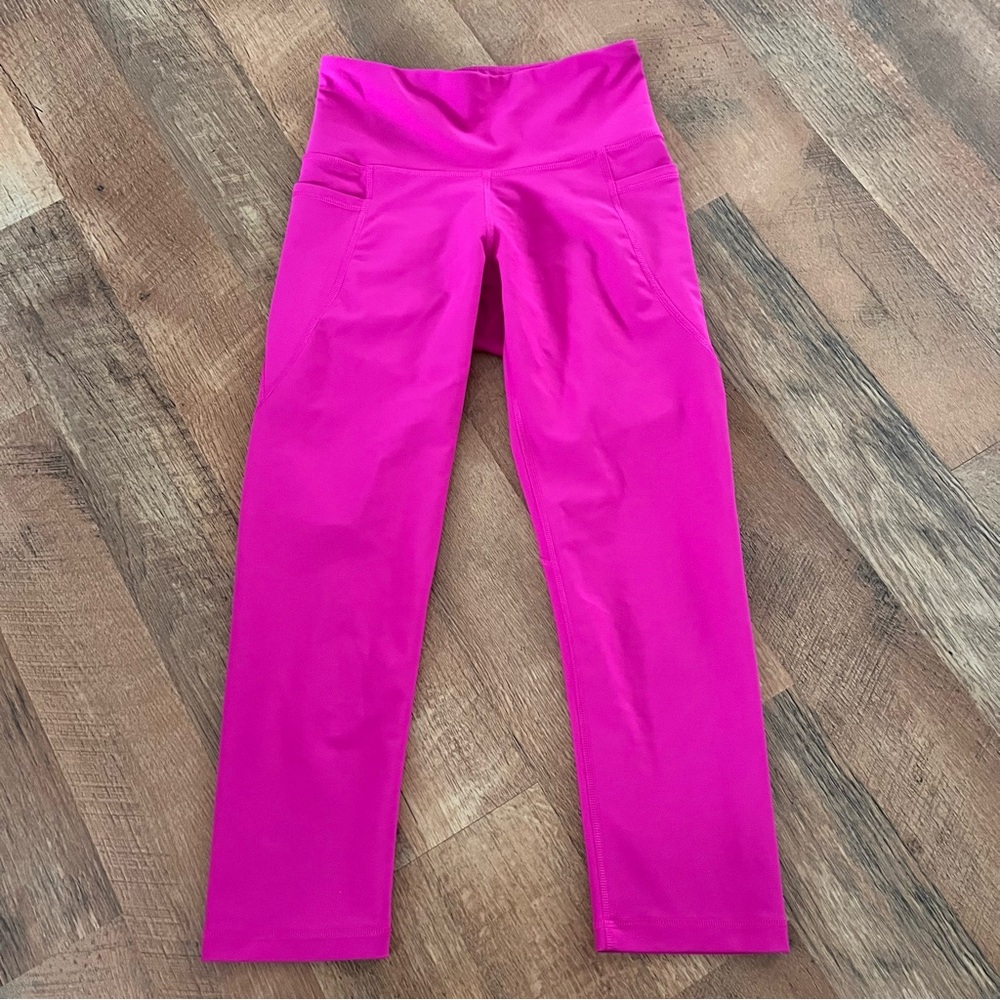 Old Navy Active Capri Leggings